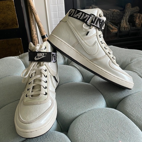 Nike Shoes - Nike Vandal High LX LA Pack Sneakers